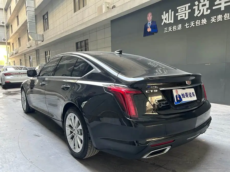 كاديلاك CT5 2023 28T الفاخرة (النسخة القياسية)