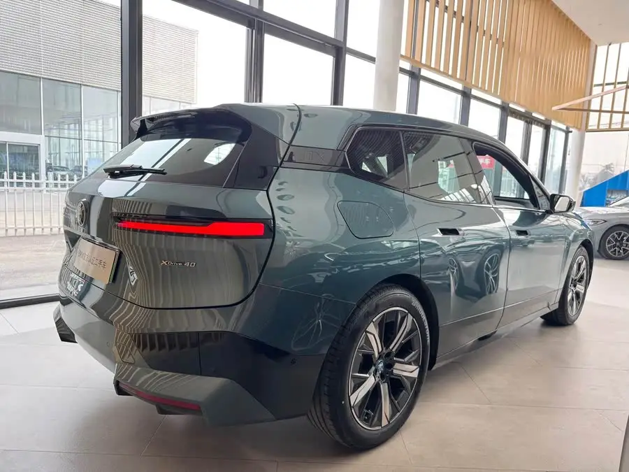 BMW iX 2022 xDrive40