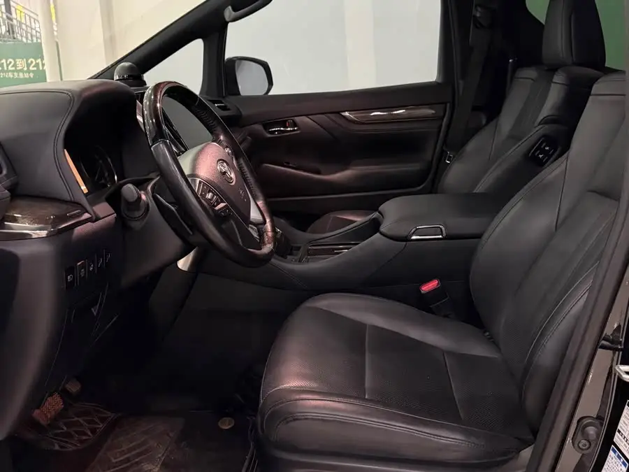 ألْفارد 2021 طراز المحرك المزدوج 2.5 لتر الإصدار المتميز