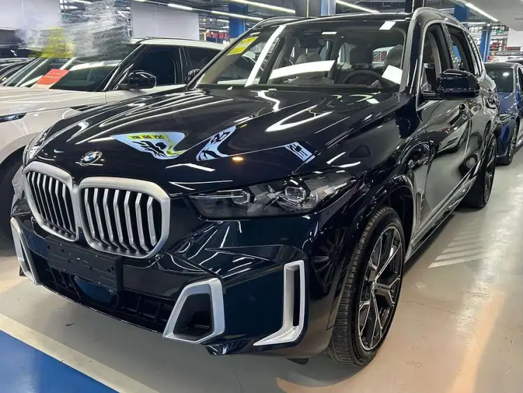 BMW X5 2023 xDrive 30Li Luxury M Sport Package