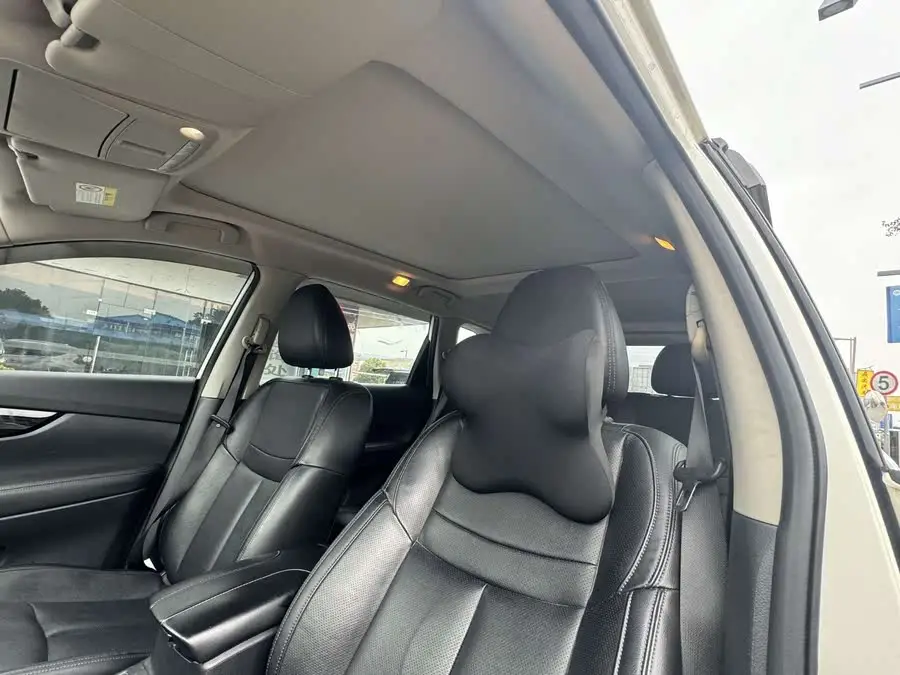 نيسان إكس تريل 2021 2.0 لتر CVT دفع ثنائي XL إصدار الراحة الذكية