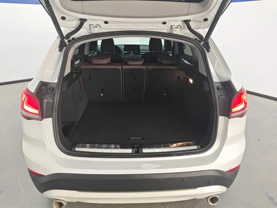 BMW X1 2022 sDrive25Li Leading Edition