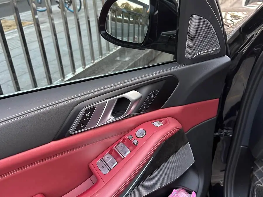 بي إم دبليو X5 2022 xDrive 30Li باقة M الرياضية الفاخرة