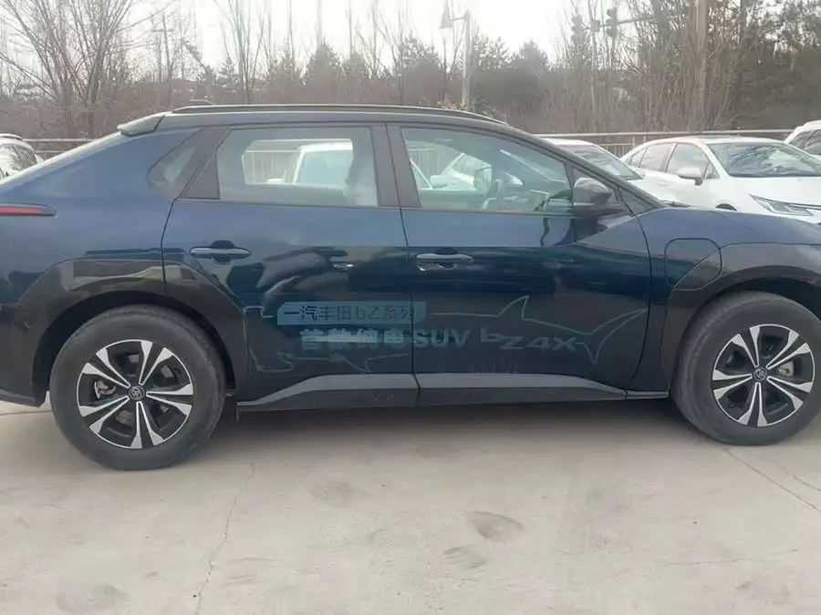 فاو تويوتا bZ4X 2022 النسخة عالية الأداء الرباعية الدفع PRO