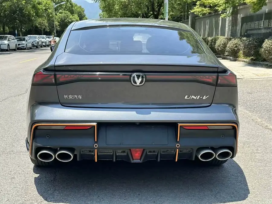 Changan UNI-V 2023 1.5T Sport Version