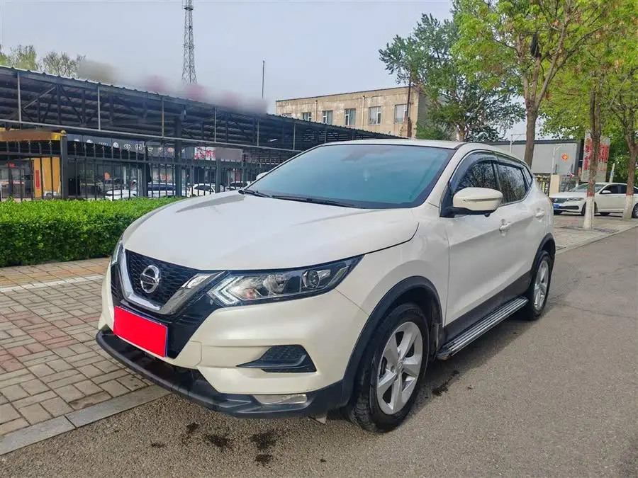 نيسان قاشقاي 2022 2.0 لتر CVT XV النسخة الذكية