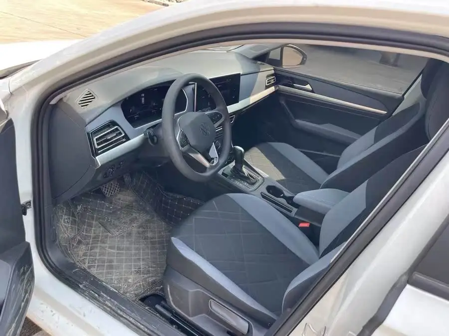 LAVIDA 2024 1.5L Automatic Edition