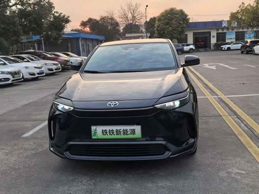 تويوتا FAW bZ4X طراز 2022 فئة الدفع الثنائي طويل المدى JOY