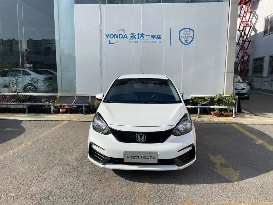 2021 هوندا فيت 1.5 لتر CVT إصدار تمتع潮