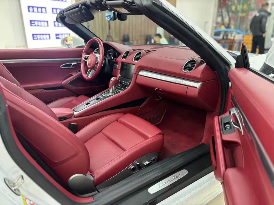 Porsche 718 2022 Boxster 2.0T