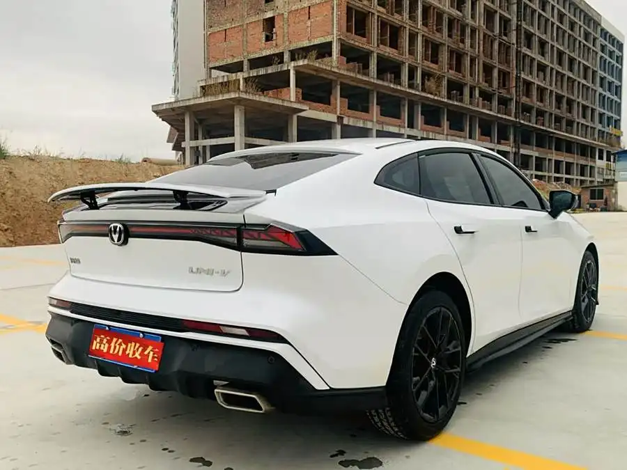 Changan UNI-V 2024 1.5T Premium