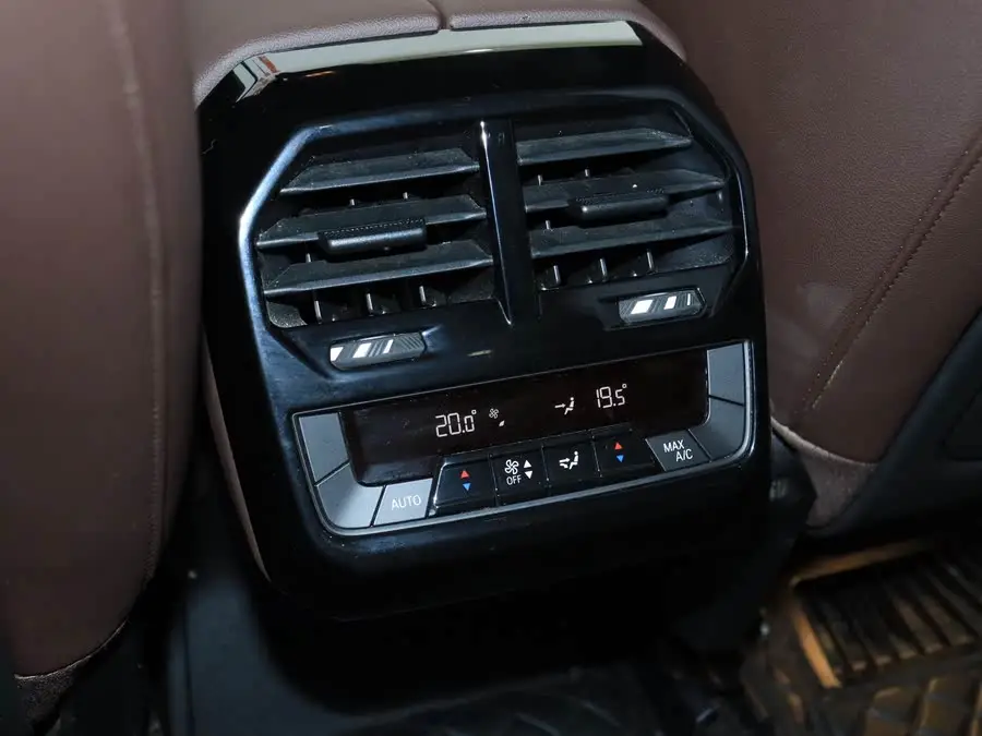 BMW iX 2022 xDrive40