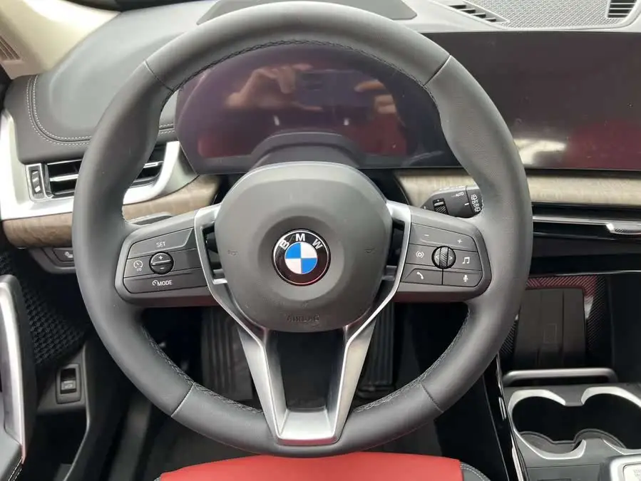 BMW X1 2023 xDrive25Li X Design Package