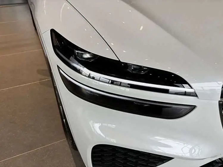 Genesis GV70 2023 2.5T Luxury RWD