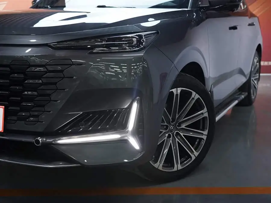 شانجان UNI-K 2021 2.0T الفاخرة