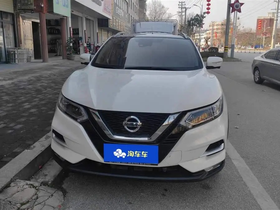 2021 نيسان قاشقاي 2.0 لتر CVT فئة فاخرة