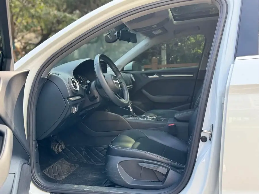 أودي A3 2020 الطراز المعدل ليموزين 35 TFSI طراز التقدم الوطني VI