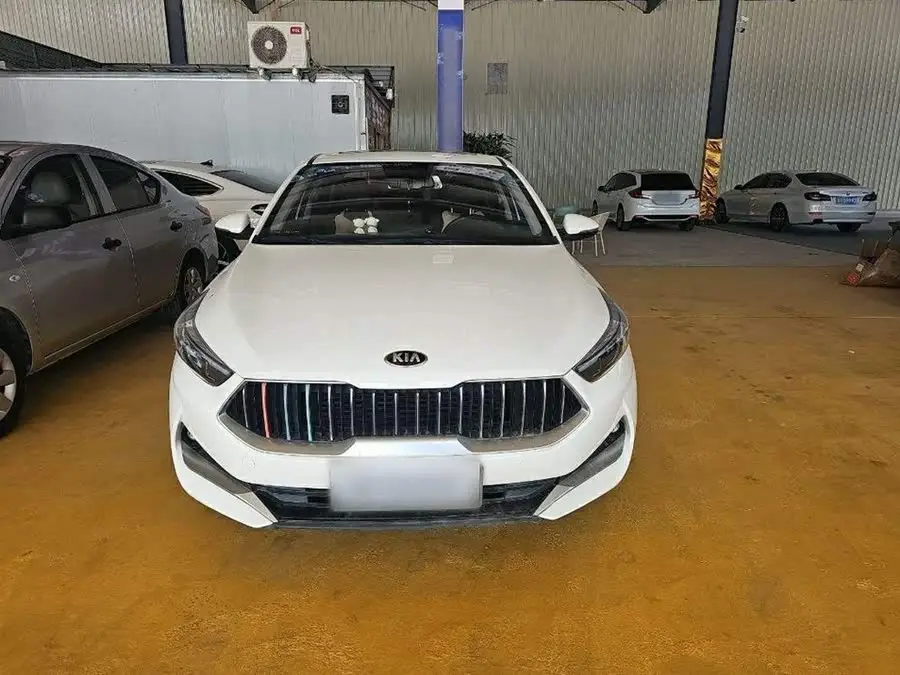 كيا K3 2019 1.5L CVT إصدار الاتصال الذكي