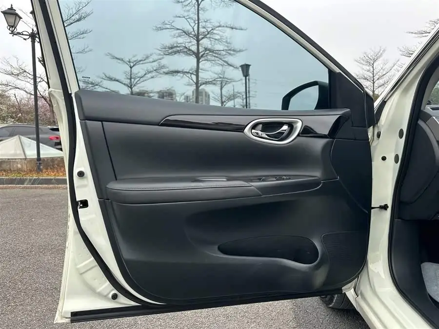 2022 نيسان سيلفي كلاسيك 1.6XL CVT النسخة الفاخرة