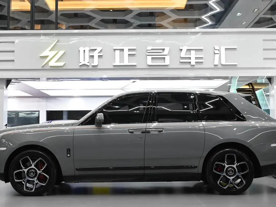 كولينان 2020 بلاك بادج