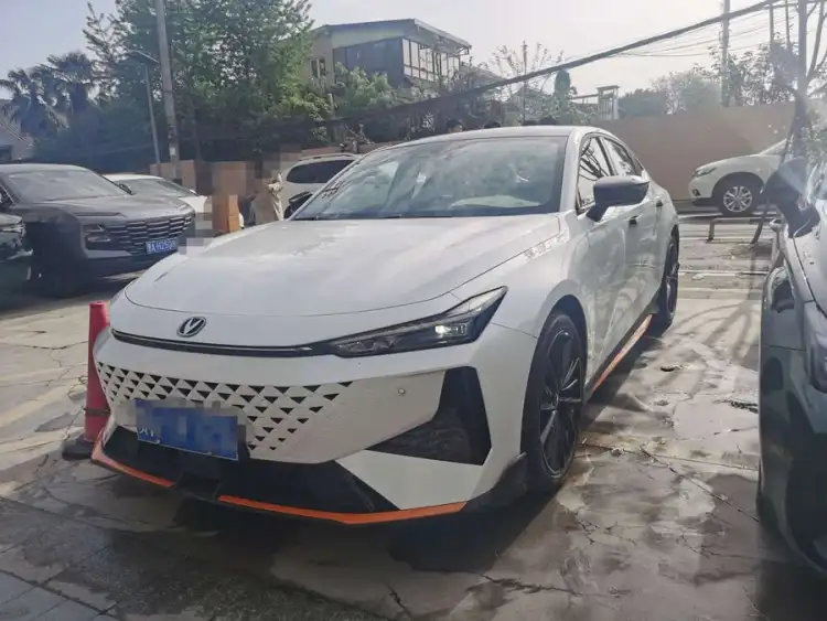 Changan UNI-V 2024 1.5T Premium Sport Edition