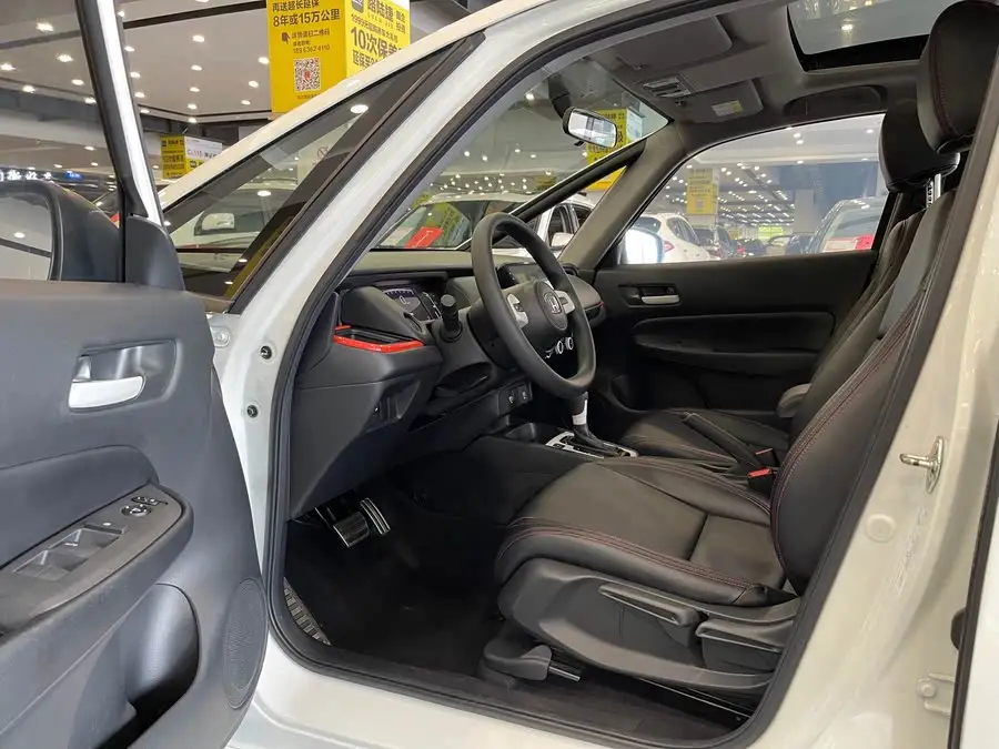 فيت 2021 1.5L CVT إصدار رياضي