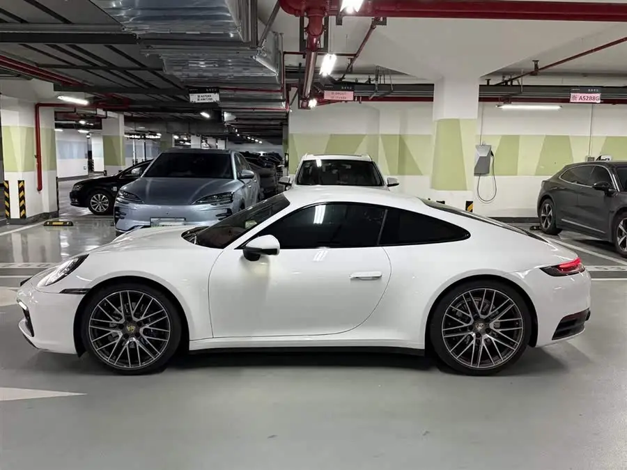 Porsche 911 2022 Carrera 3.0T