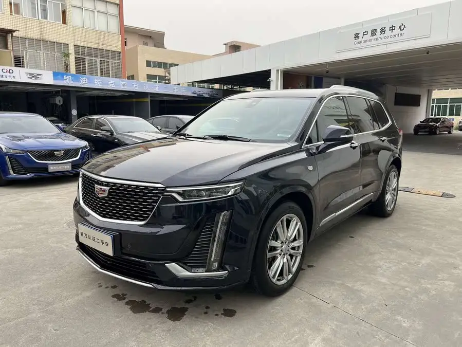 كاديلاك XT6 2021 28T طراز فاخر ذو سبعة مقاعد ودفع رباعي