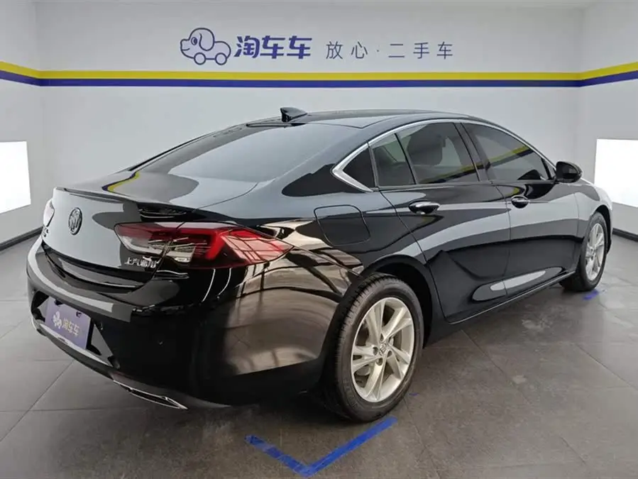 بيوك ريجال 2021 552T النخبة