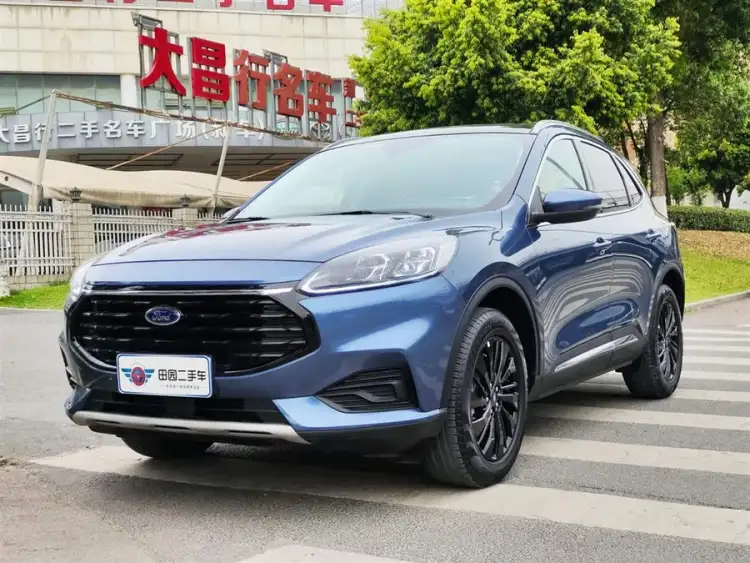 2024 Ford Edge EcoBoost 245 AWD Titanium