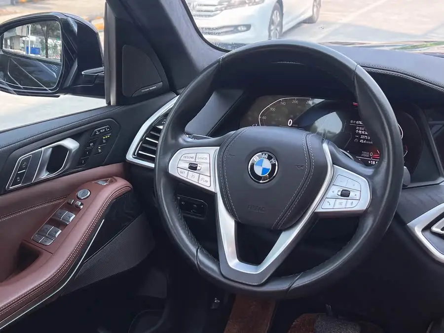 بي إم دبليو X7 2021 xDrive40i حزمة فاخرة