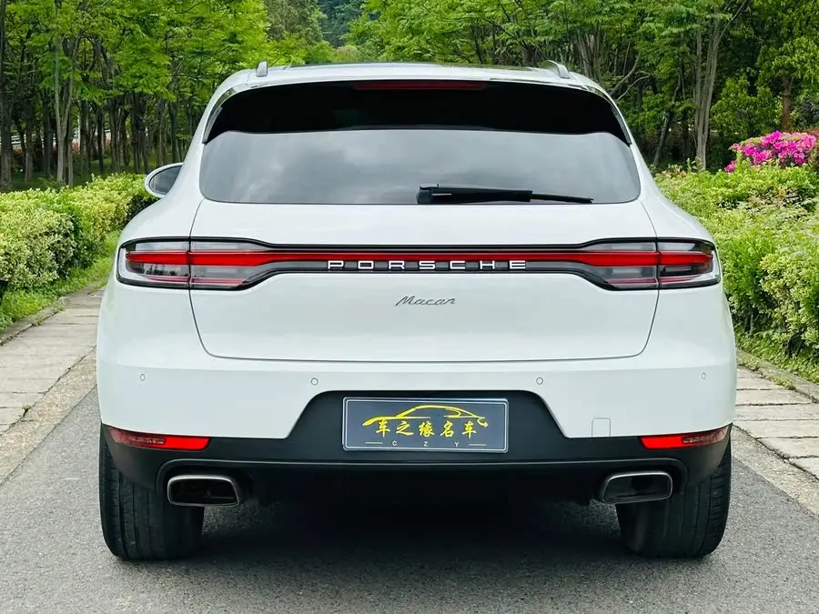 2021 Macan 2.0T