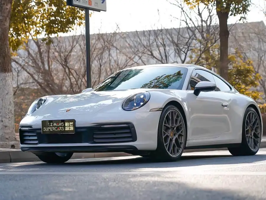 بورش 911 2023 كاريرا 3.0T