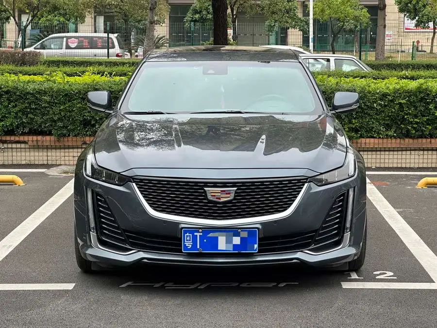 كاديلاك CT5 2021 28T فاخرة