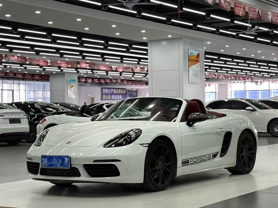 Porsche 718 2022 Boxster T 2.0T