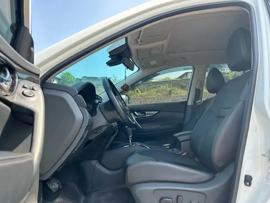 X-Trail 2023 Classic 2.0L Two-Wheel Drive Intelligent Connectivity Comfort Edition