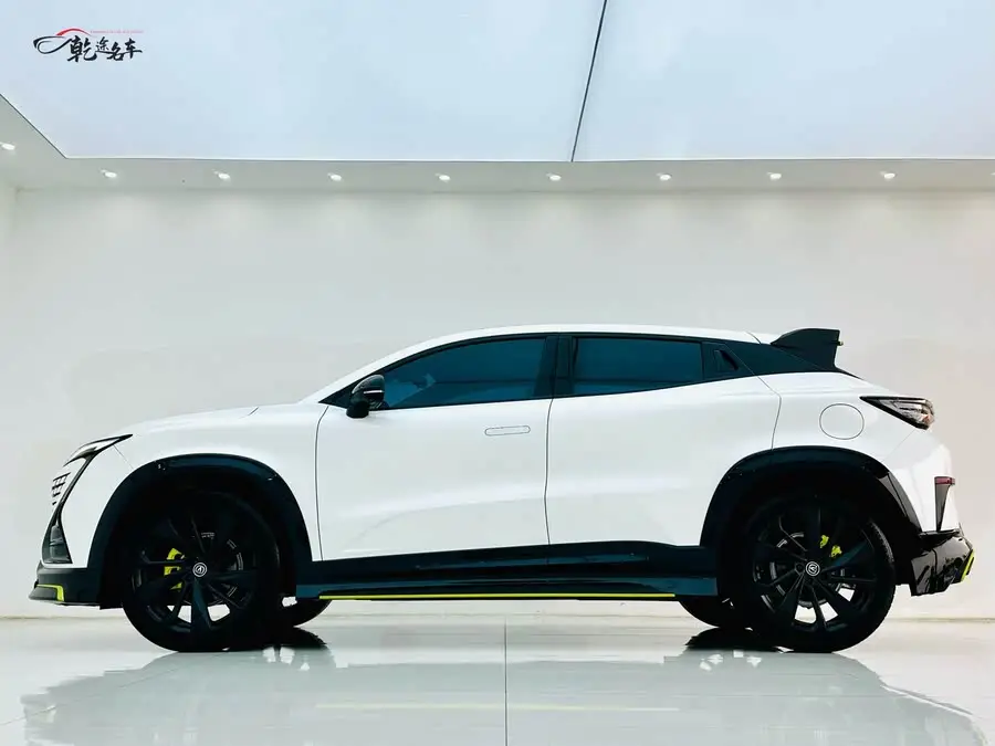 شانجان UNI-T 2023 الجيل الثاني 1.5T نسخة رياضية فاخرة