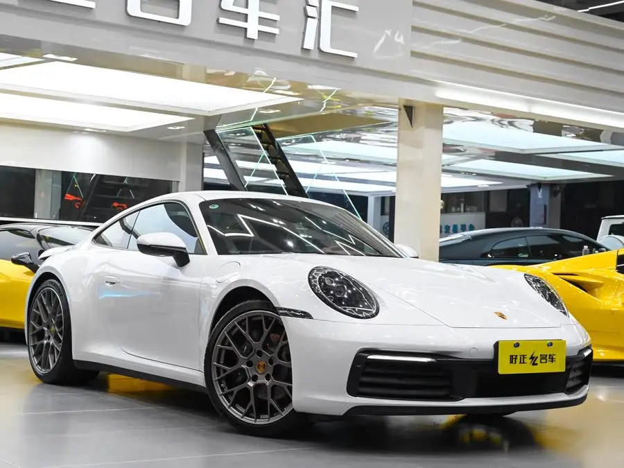 Porsche 911 2023 Carrera 3.0T