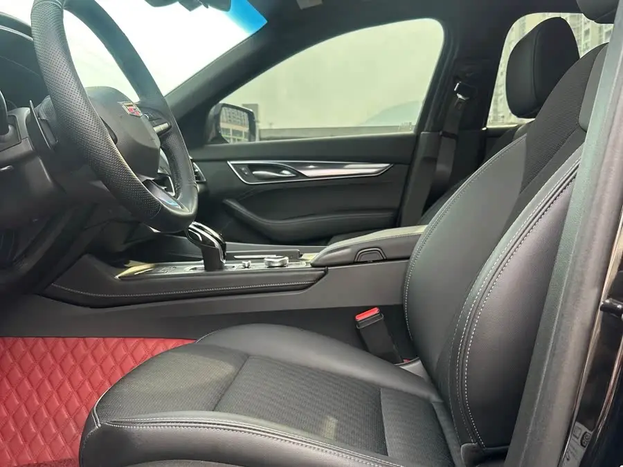 كاديلاك CT5 2020 28T الإصدار الفني