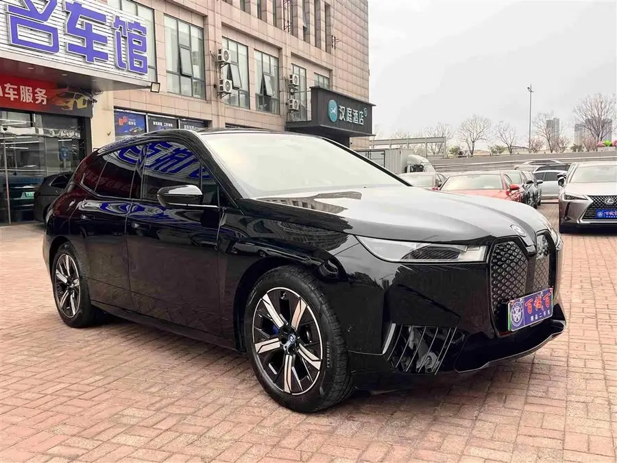 BMW iX 2022 xDrive40