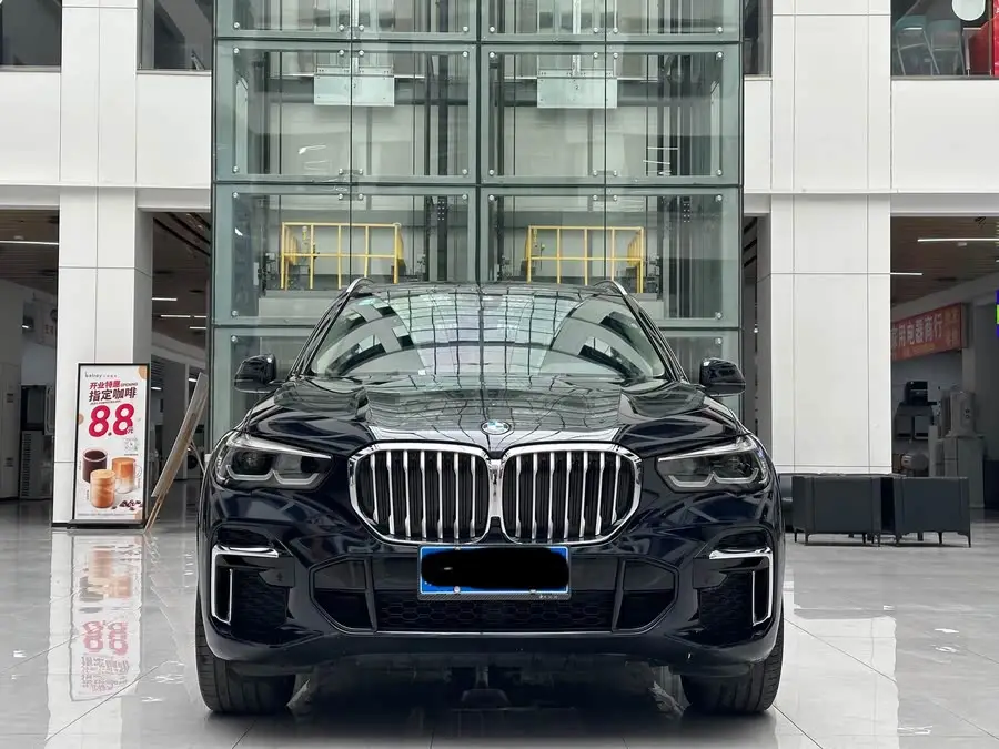 بي إم دبليو X5 2022 الفيس ليفت xDrive 30Li حزمة M الرياضية