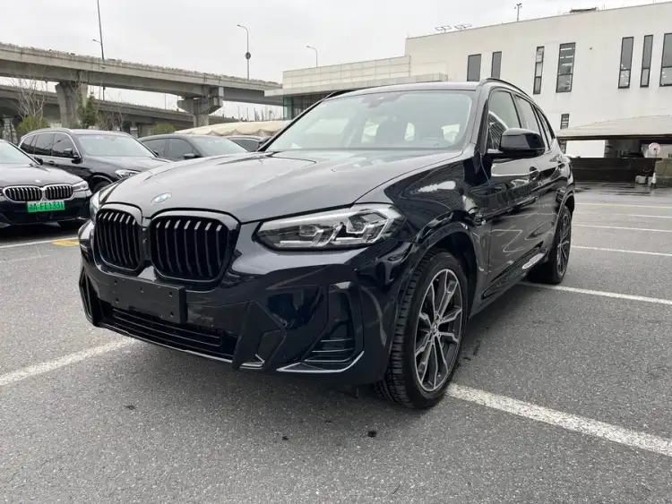 BMW X3 2023 xDrive30i Leading Model M Shadow Package