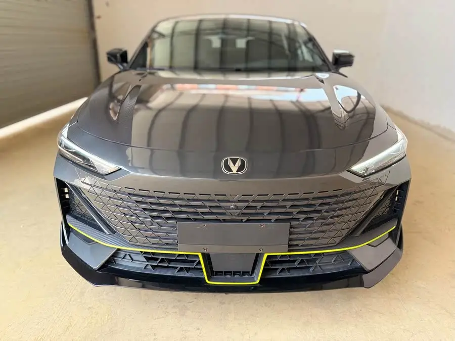 Changan UNI-V 2022 1.5T Sport Edition