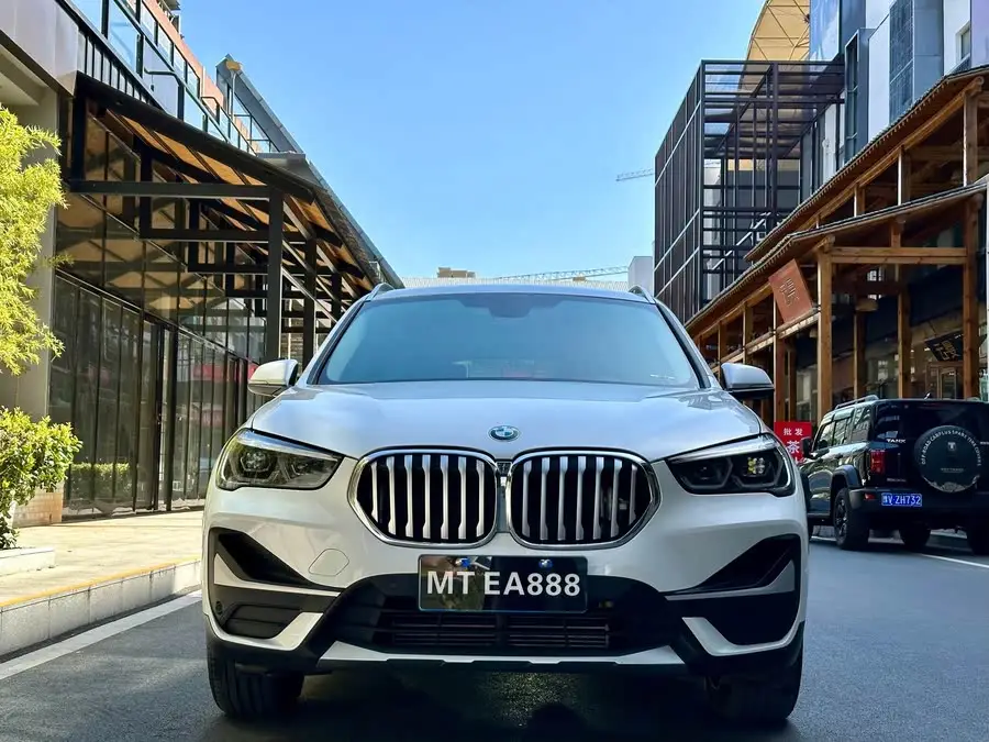 بي إم دبليو X1 2022 فئة محدثة xDrive25Li طراز الاستمتاع