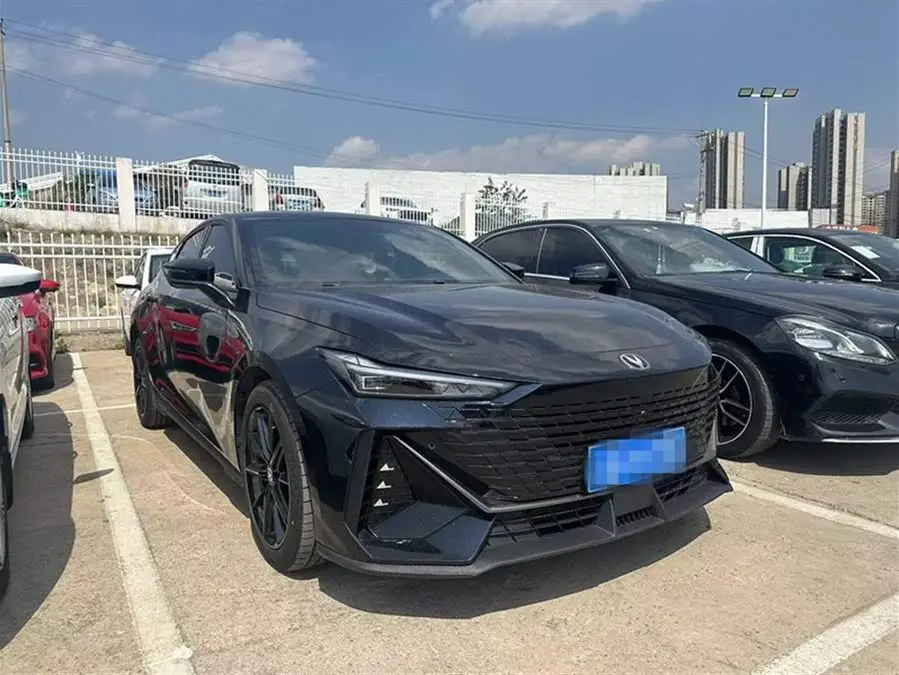 Changan UNI-V 2023 1.5T Premium