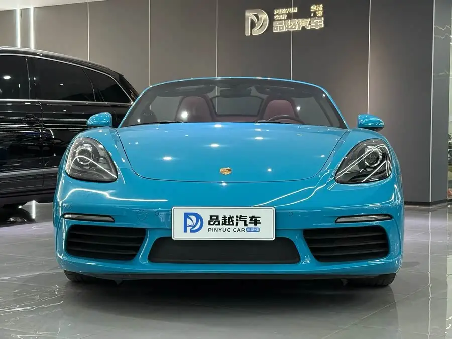 Porsche 718 2020 Model Boxster 2.0T