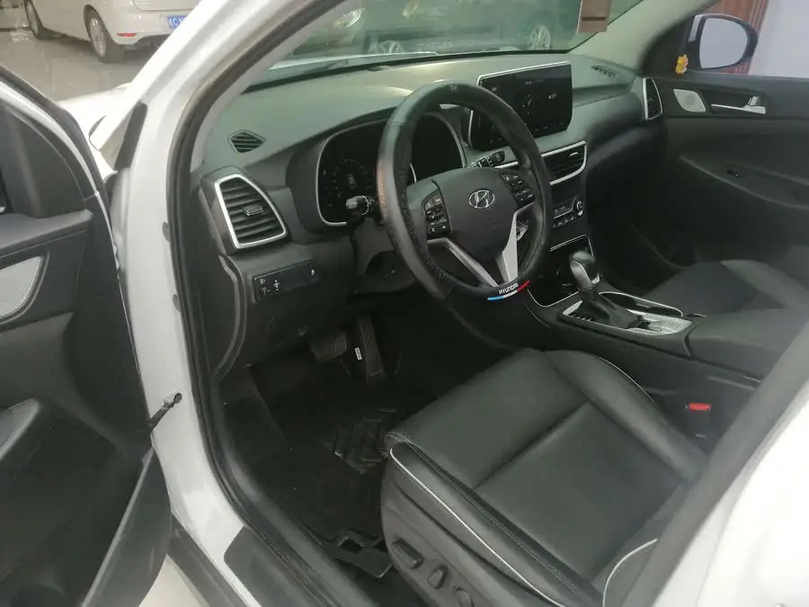 توسان 2020 طراز 280TGDi دفع ثنائي بنظام نقل الحركة مزدوج القابض إصدار الذكاء الوطني V