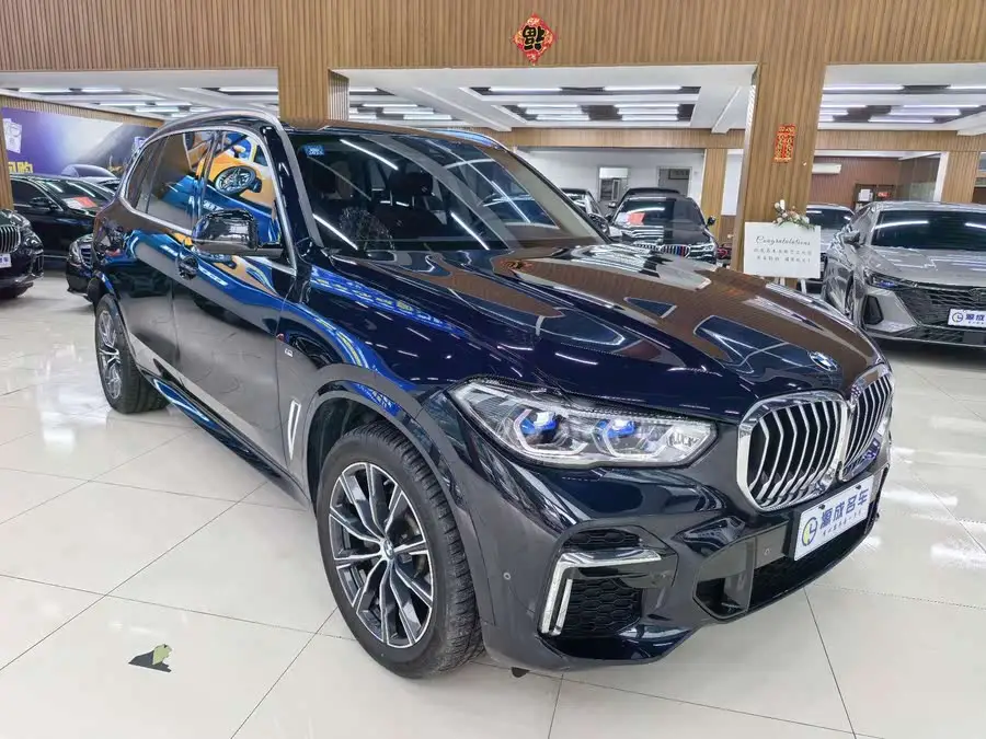 بي إم دبليو X5 طراز 2022 إعادة تصميم xDrive 30Li حزمة M الرياضية