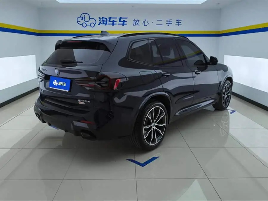 BMW X3 2023 xDrive30i Leading Model M Shadow Package