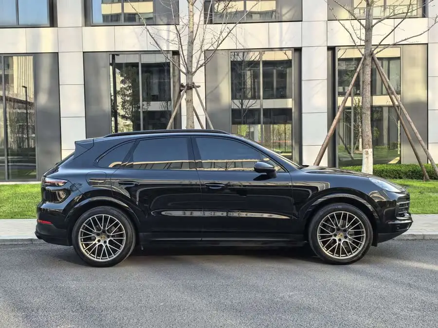 2022 Cayenne Cayenne 3.0T Platinum Edition
